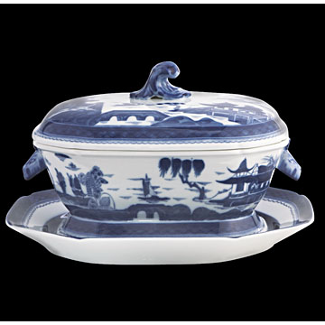 OCTAGONAL TUREEN & UNDERPLATE 