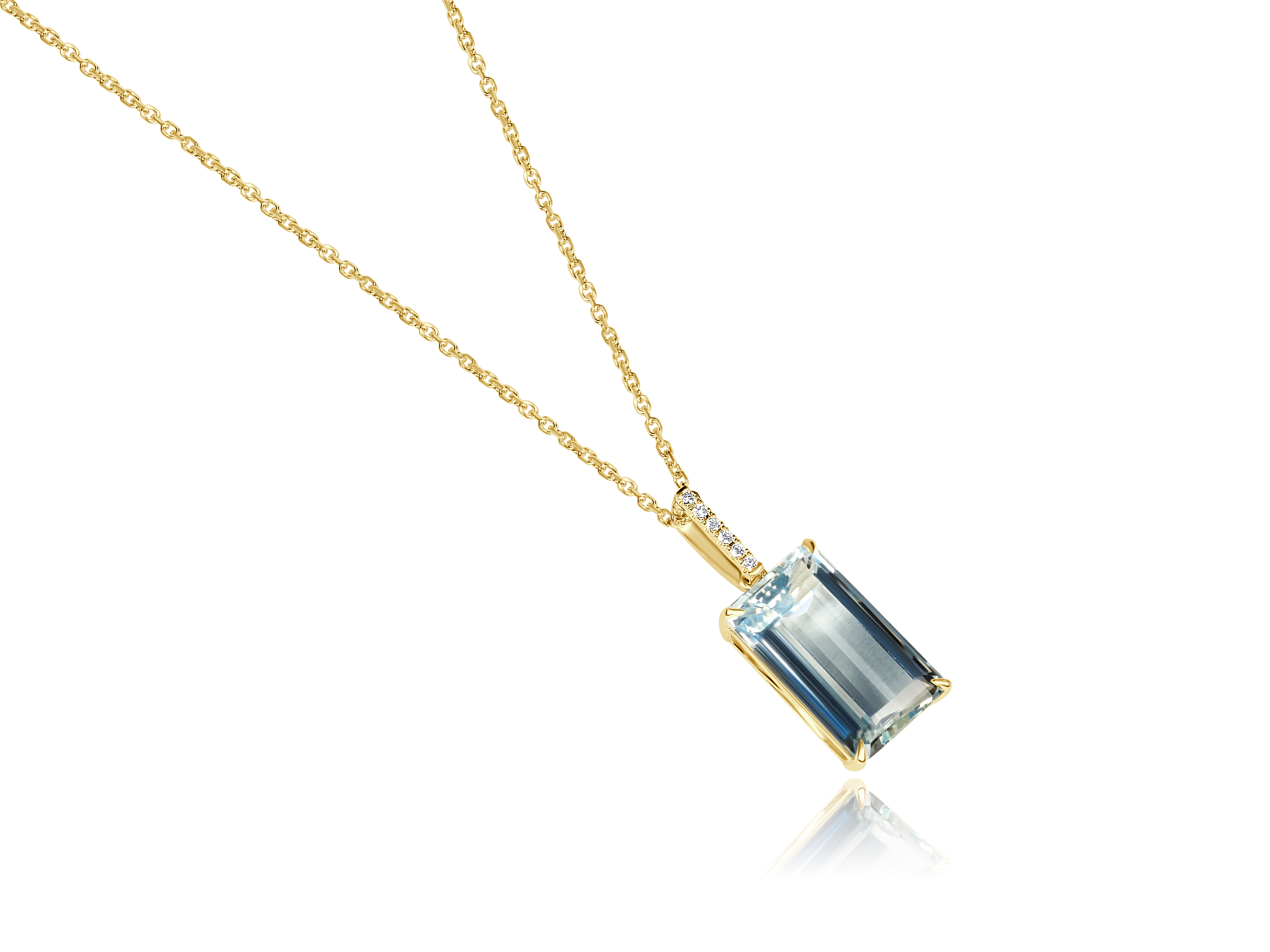 14KY GOLD 9.65CT EMERALD CUT AQUAMARINE PENDANT 6D=.06CT 16"