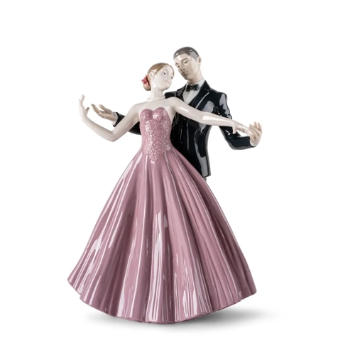 ANNIVERSARY WALTZ  14.96"H