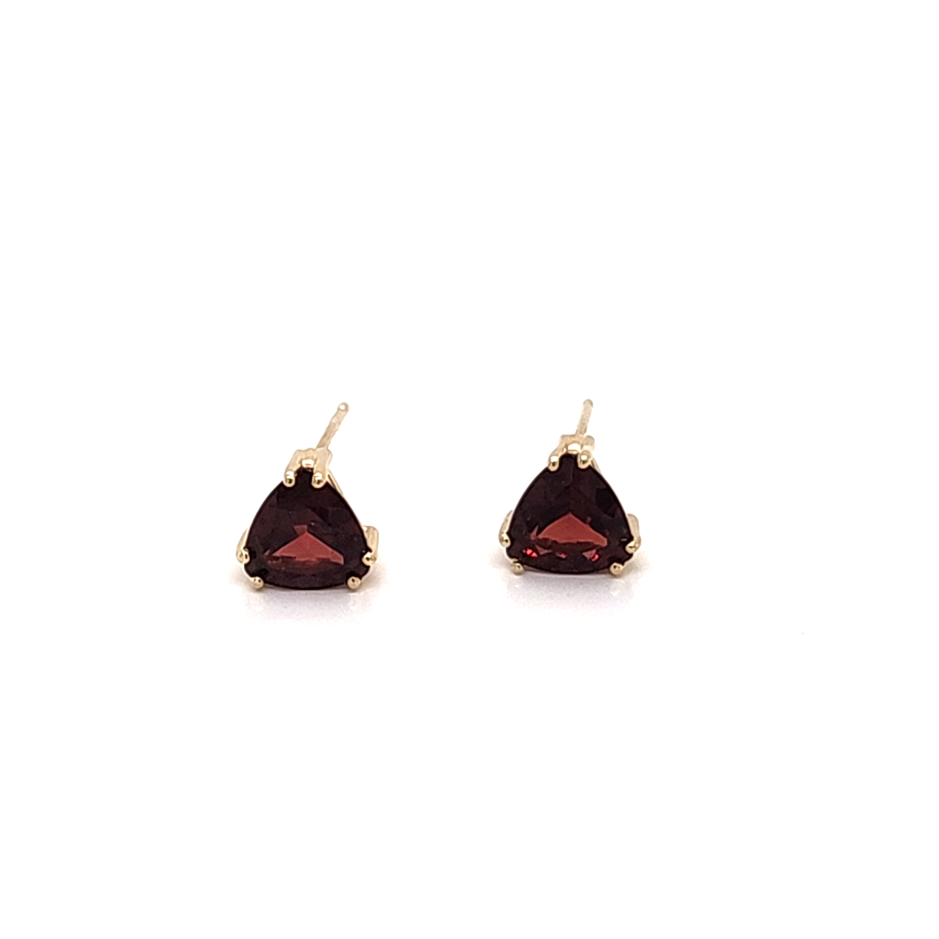 14KYG TRIANGLE SHAPE GARNET STUD EARRINGS